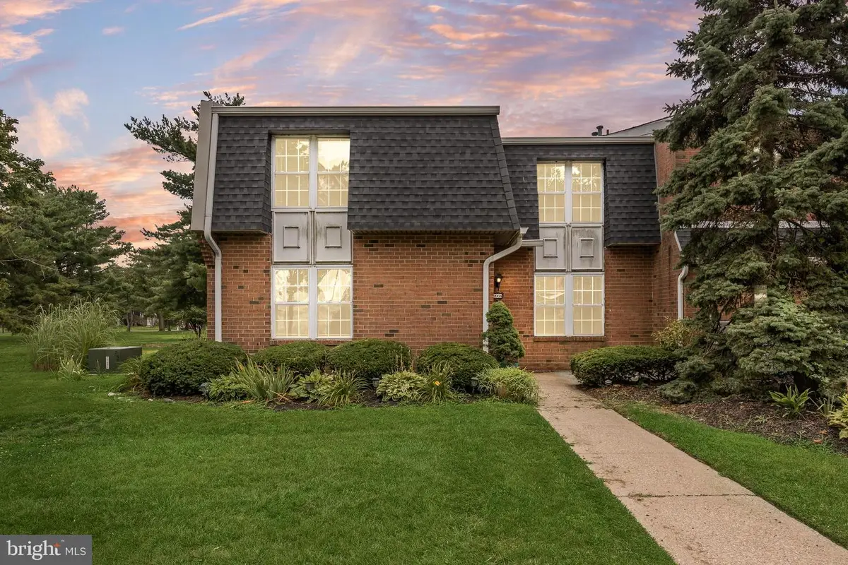 2068 Harbour Dr, Palmyra, NJ 08065 - #1