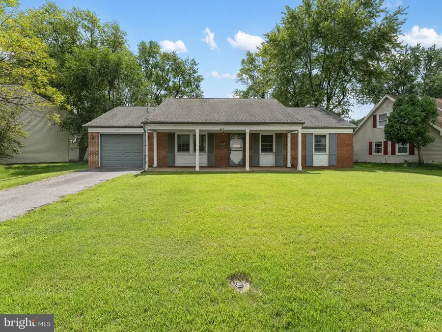 203 Evergreen Dr, Willingboro, NJ 08046 - #2