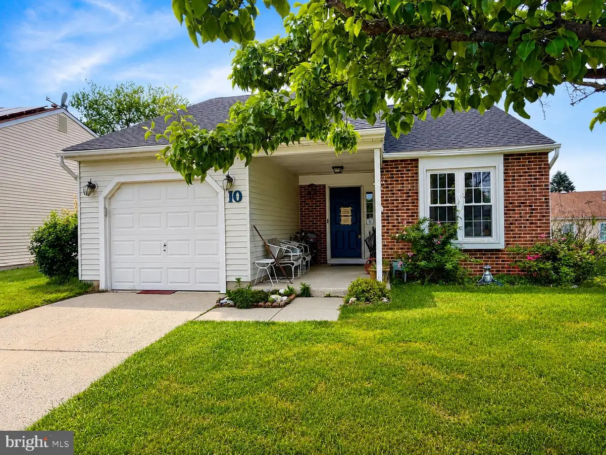 10 Adner Dr, Mount Laurel, NJ 08054 - #1