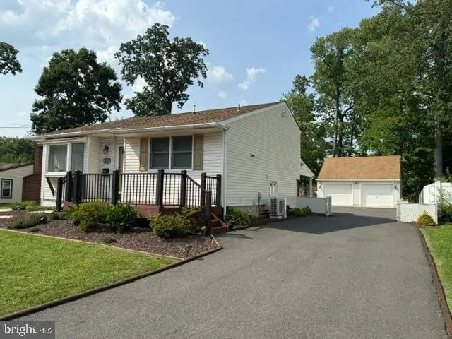 417 Florence Ave, Maple Shade, NJ 08052 - #1
