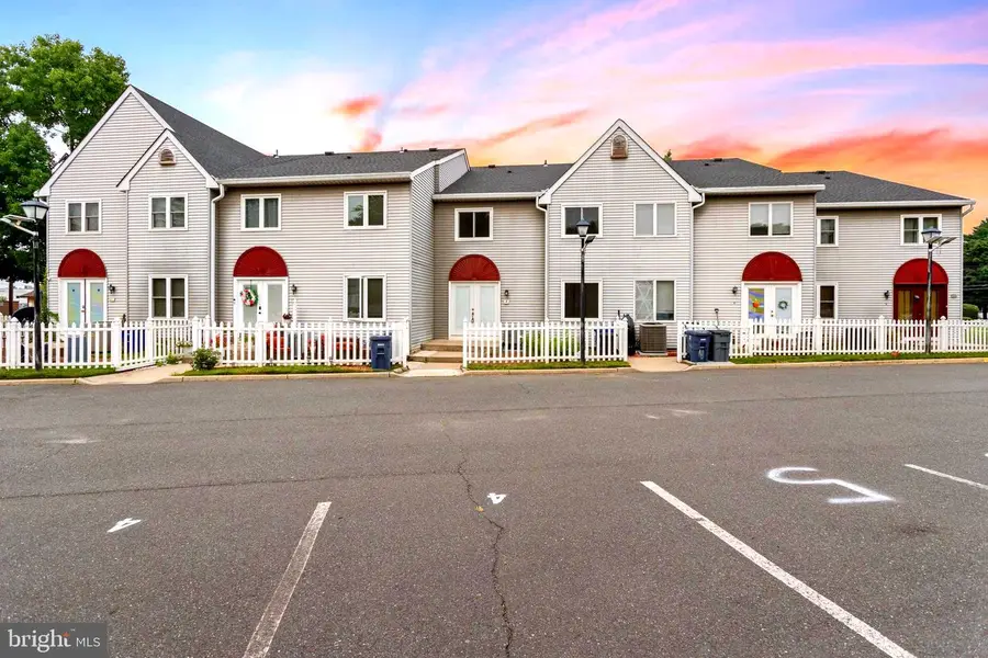 3 Wyndham Pl, Florence, NJ 08518 - #2