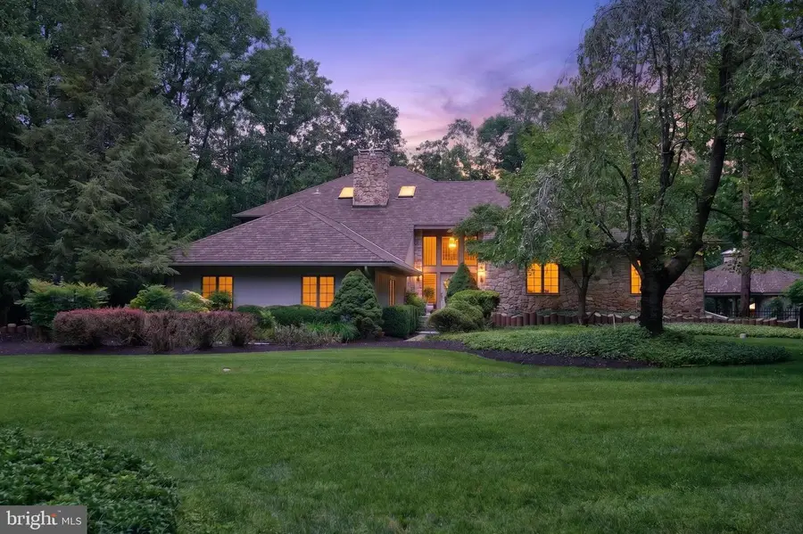 8 Pinecrest Dr, Medford, NJ 08055 - #2