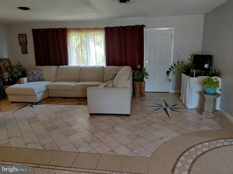 6 Brierdale Ln, Willingboro, NJ 08046 - #3
