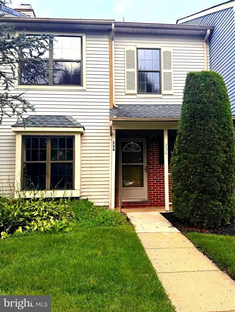 224 Crown Prince Dr, Marlton, NJ 08053 - #1