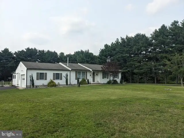 2291 Monmouth Rd, Jobstown, NJ 08041 - #1