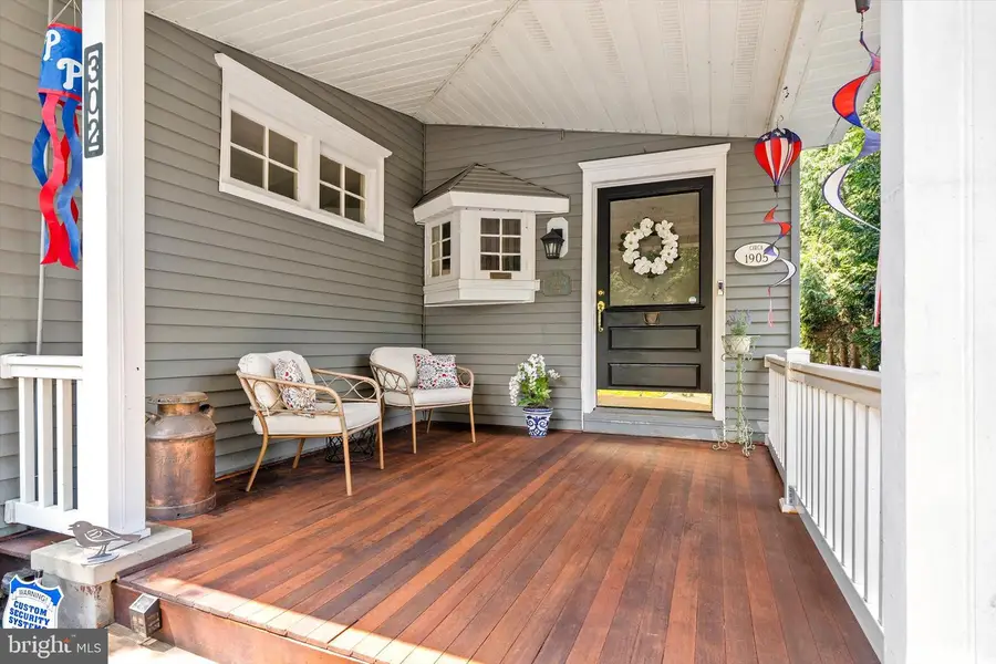 302 8th St, Riverton, NJ 08077 - #2