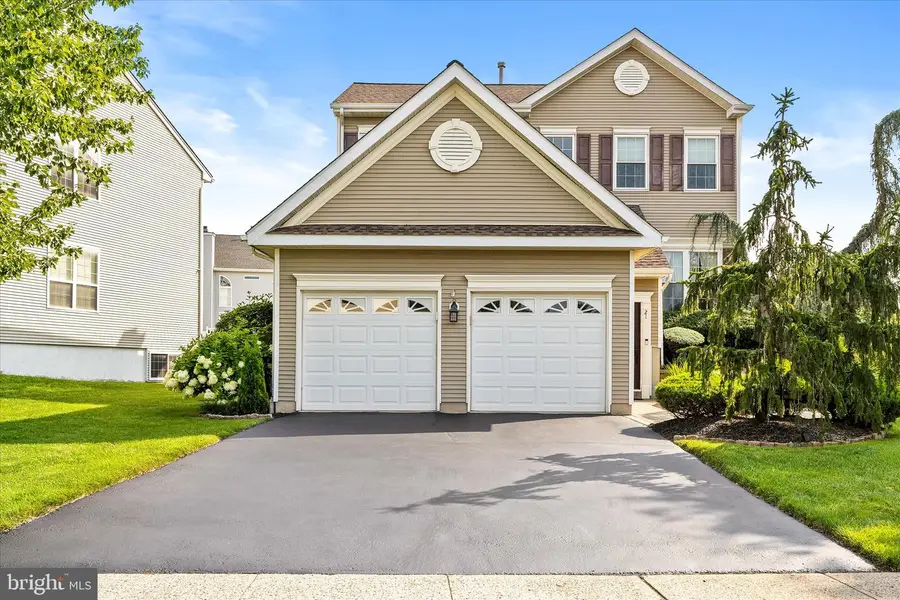 21 Shawnee Trl, Burlington, NJ 08016 - #2