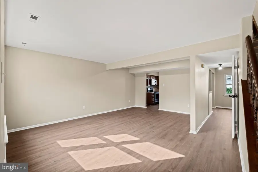144 Calderwood Ln, Mount Laurel, NJ 08054 - #3