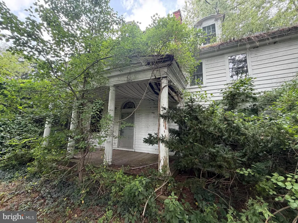 15 Retreat Rd, Southampton, NJ 08088 - #1
