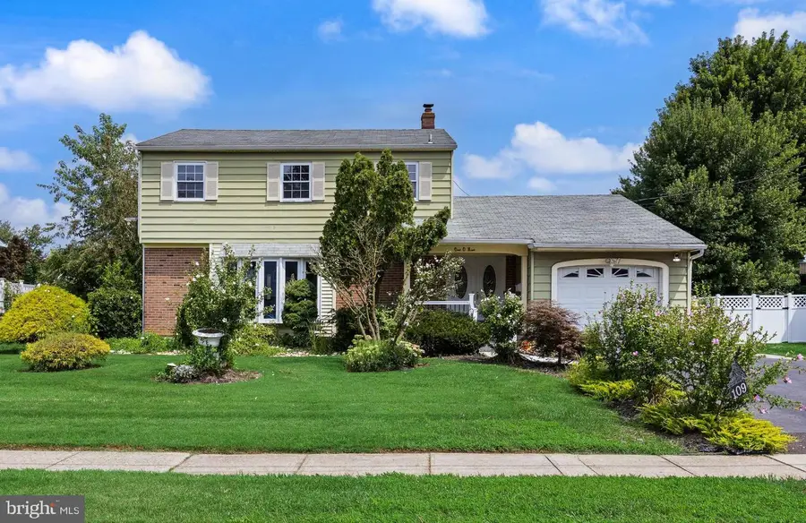 109 Cardinal Rd, Edgewater Park, NJ 08010 - #2