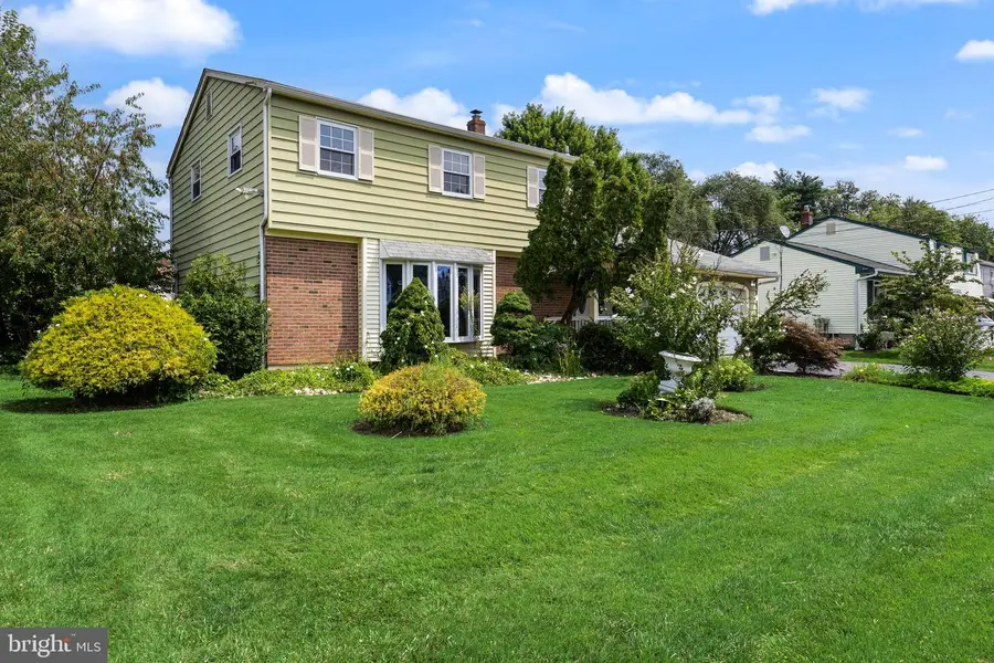 109 Cardinal Rd, Edgewater Park, NJ 08010 - #3
