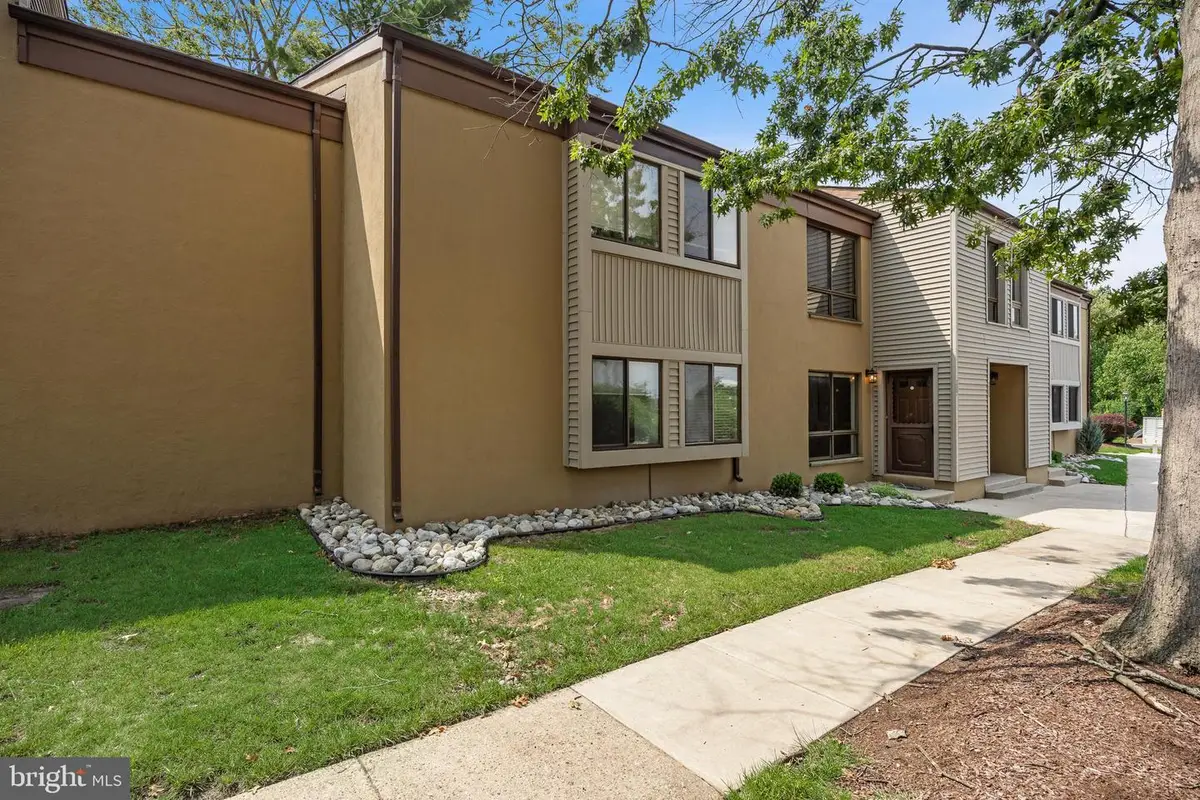 207 Hunter Ct, Marlton, NJ 08053 - #1