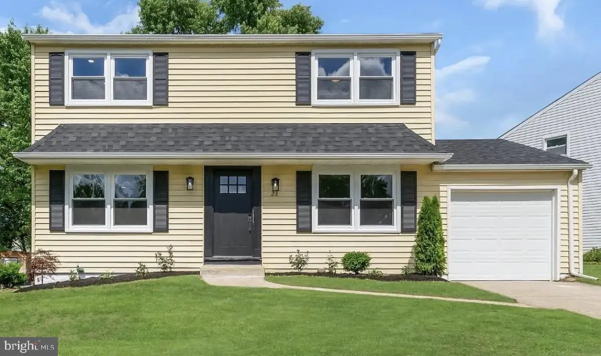 23 Wellington Pl, Burlington, NJ 08016 - #1