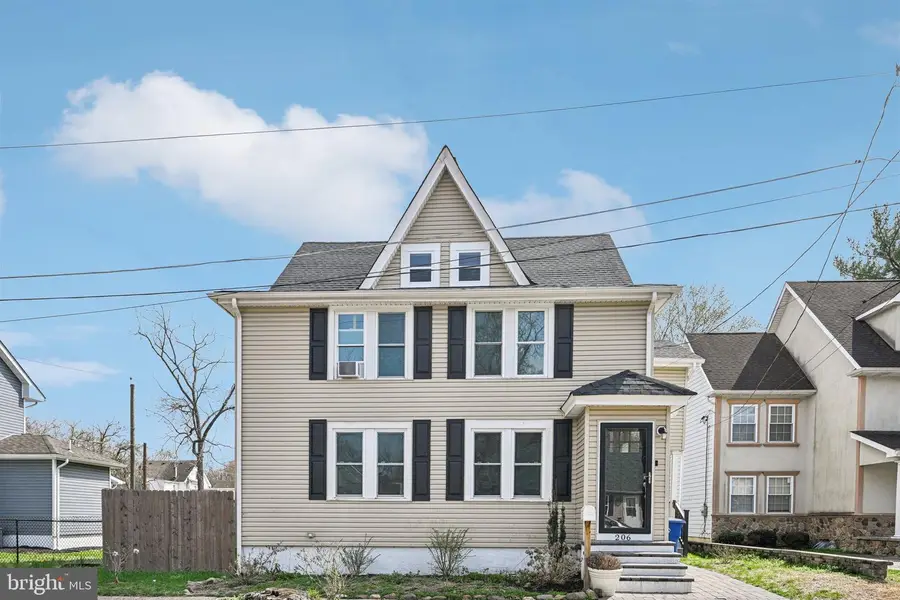 206 Chestnut St, Mount Holly, NJ 08060 - #3