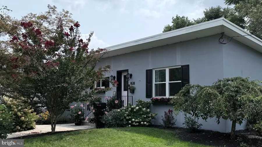 291 S Church St, Moorestown, NJ 08057 - #2