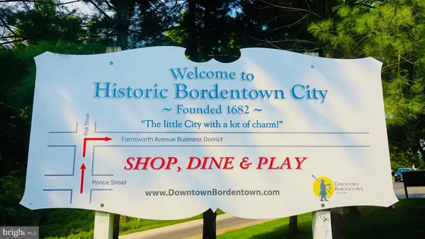 14 Miles Ave, BORDENTOWN, NJ 08505