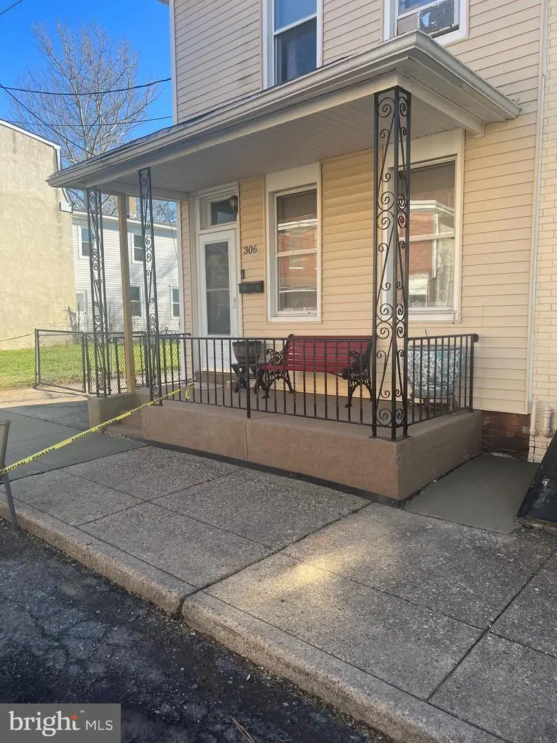 306 Jones Ave, Burlington, NJ 08016 - #1