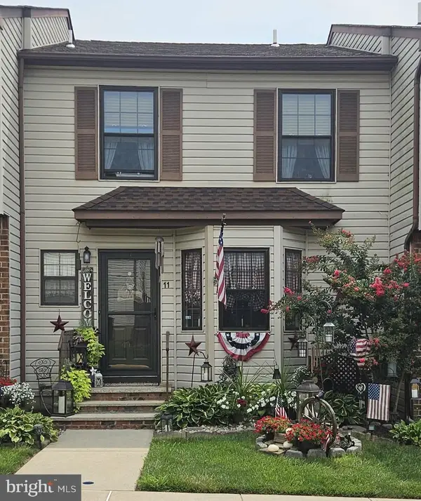 11 Bordenshire Dr, BORDENTOWN, NJ 08505