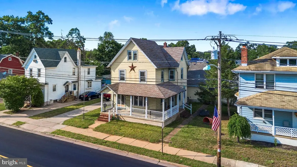 709 Bridgeboro St, Riverside, NJ 08075 - #1