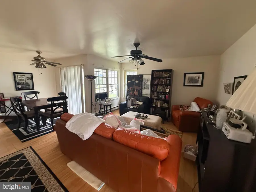 42 New Castle Dr, Leisuretowne, NJ 08088 - #3