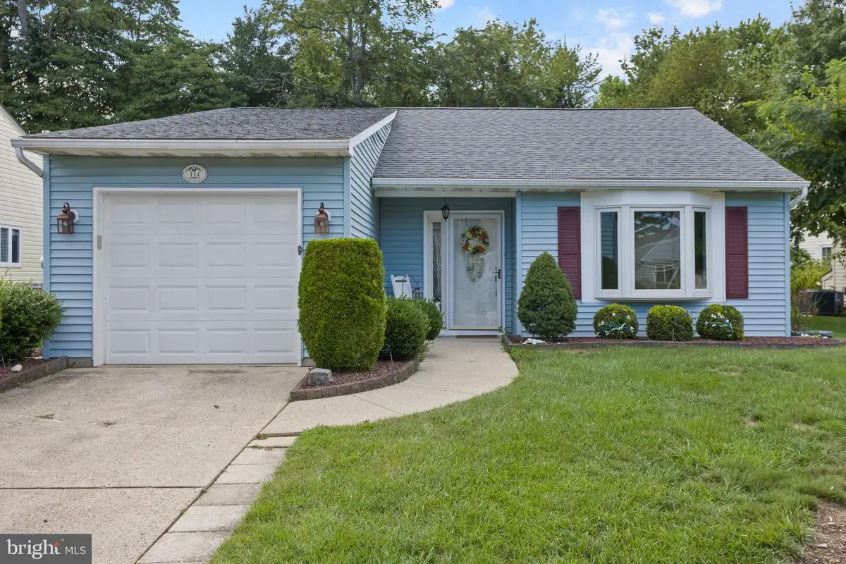 114 Candlelight Ct, Columbus, NJ 08022 - #1