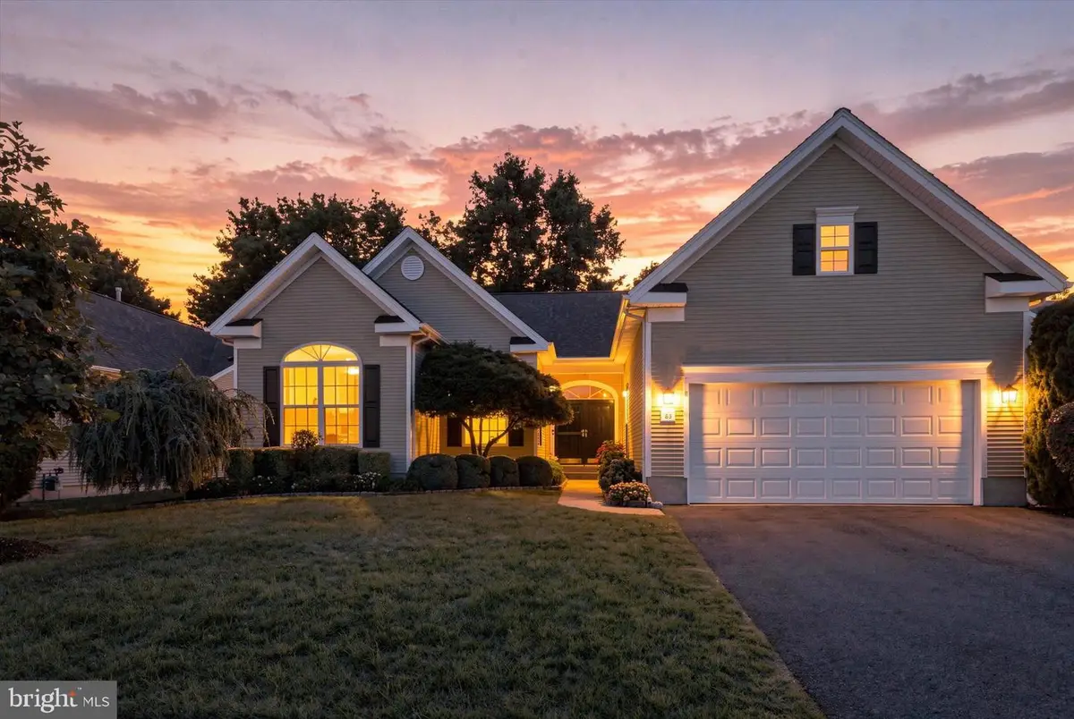 33 Barbary Ln, Columbus, NJ 08022 - #1