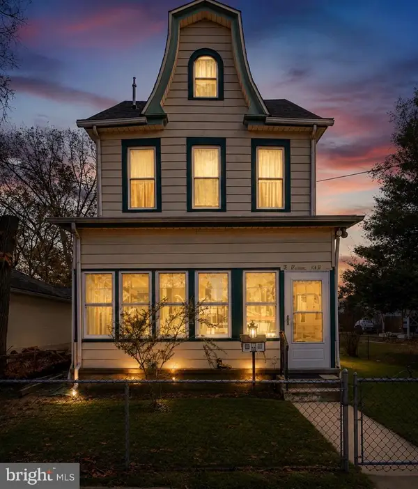142 Church St, BEVERLY, NJ 08010