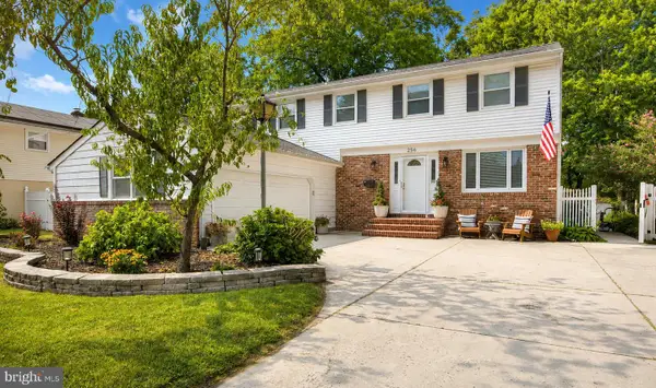 256 Ramblewood Pkwy, MOUNT LAUREL, NJ 08054