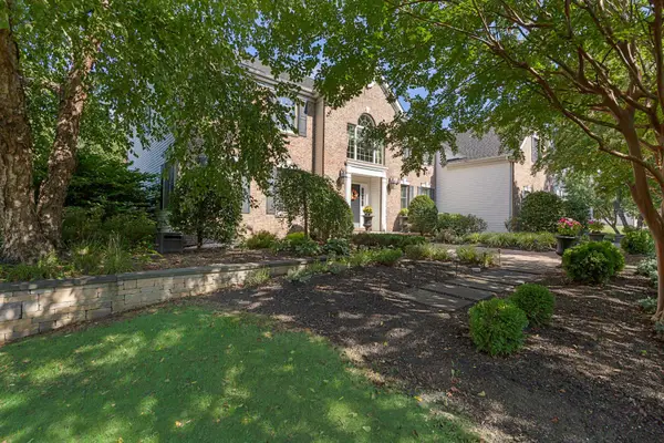 18 Millennium Dr, COLUMBUS, NJ 08022