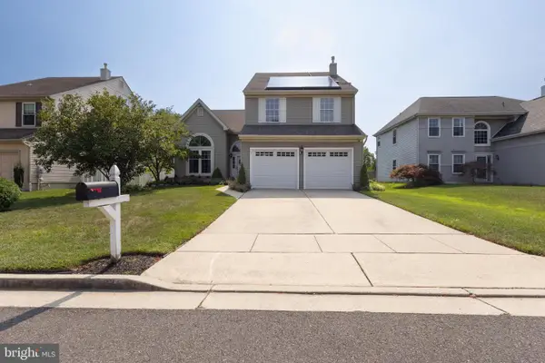 32 Biddle Way, MOUNT LAUREL, NJ 08054