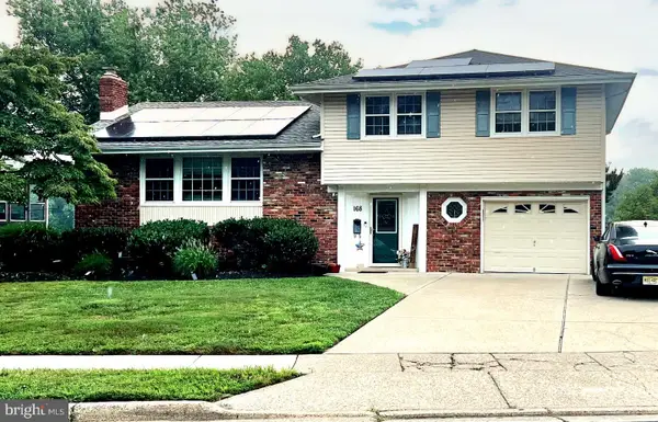 168 E St Andrews Dr, MOUNT LAUREL, NJ 08054