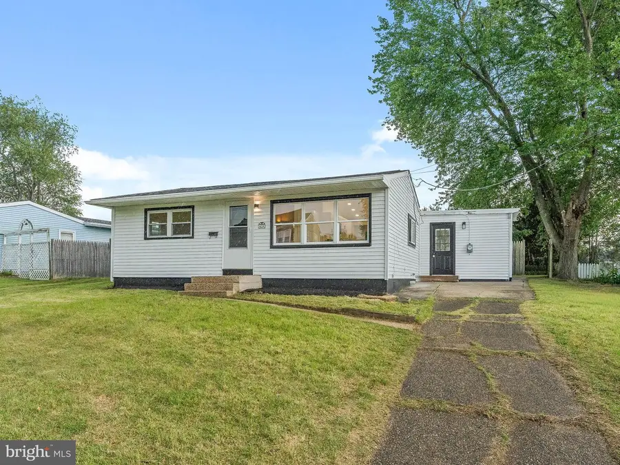 46 Indian Queen Ln, Maple Shade, NJ 08052 - #3