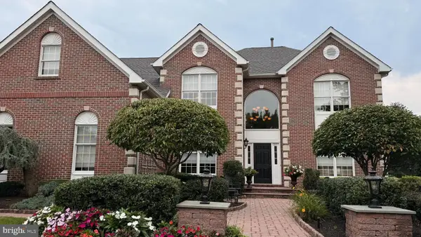 217 Country Club Dr, MOORESTOWN, NJ 08057