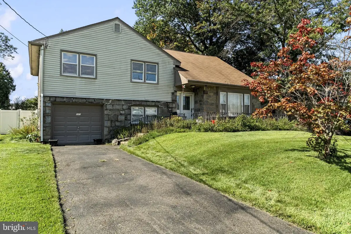 440 Willow Dr, Cinnaminson, NJ 08077 - #1