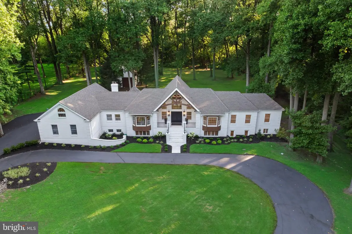 408 Creek Rd, Moorestown, NJ 08057 - #1