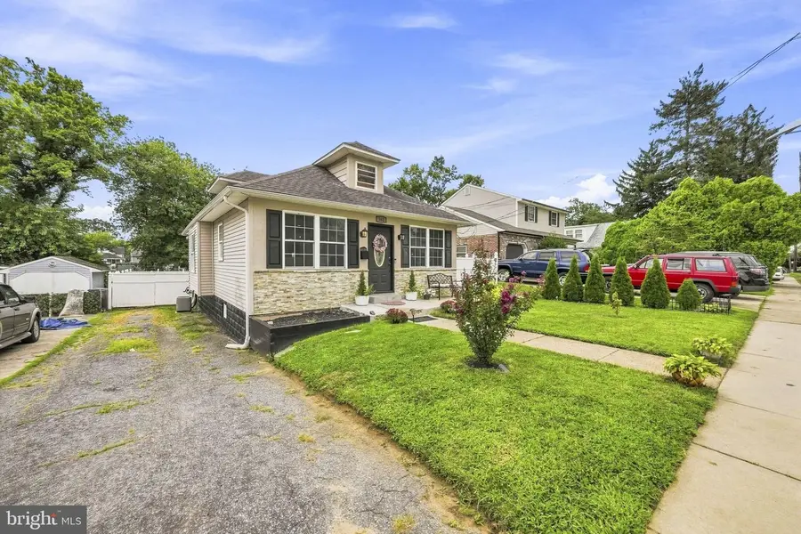 162 S Fellowship Rd, Maple Shade, NJ 08052 - #2