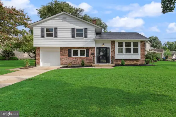 2 Valley Forge Rd, MARLTON, NJ 08053