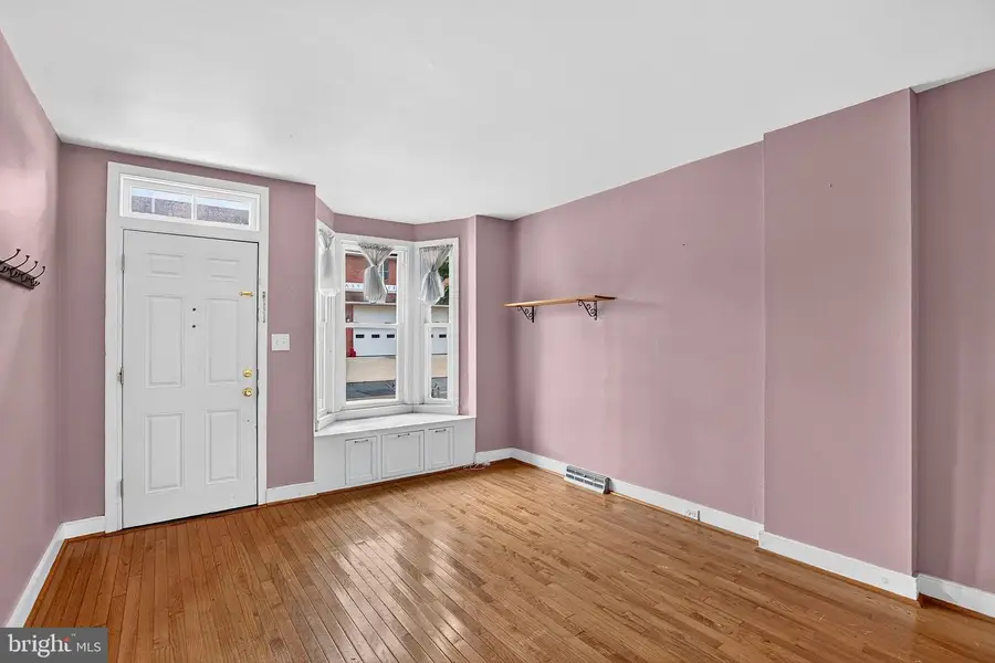 19 Crosswicks St, Bordentown, NJ 08505 - #3
