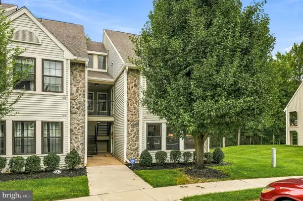 45 Bridgewater Dr, MARLTON, NJ 08053