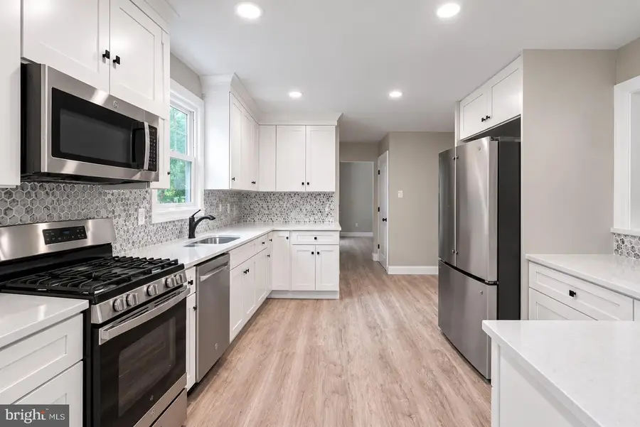 11 S Park Rd, Tabernacle, NJ 08088 - #3