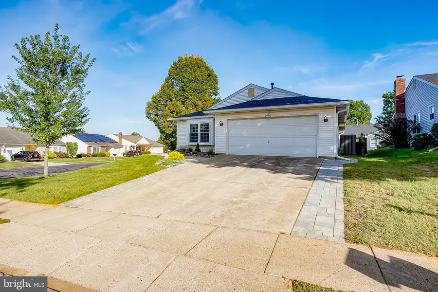 2 Waterwheel Ct, Columbus, NJ 08022 - #3