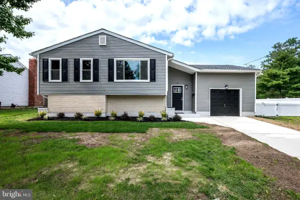 13 Kingsbridge Dr, BURLINGTON, NJ 08016