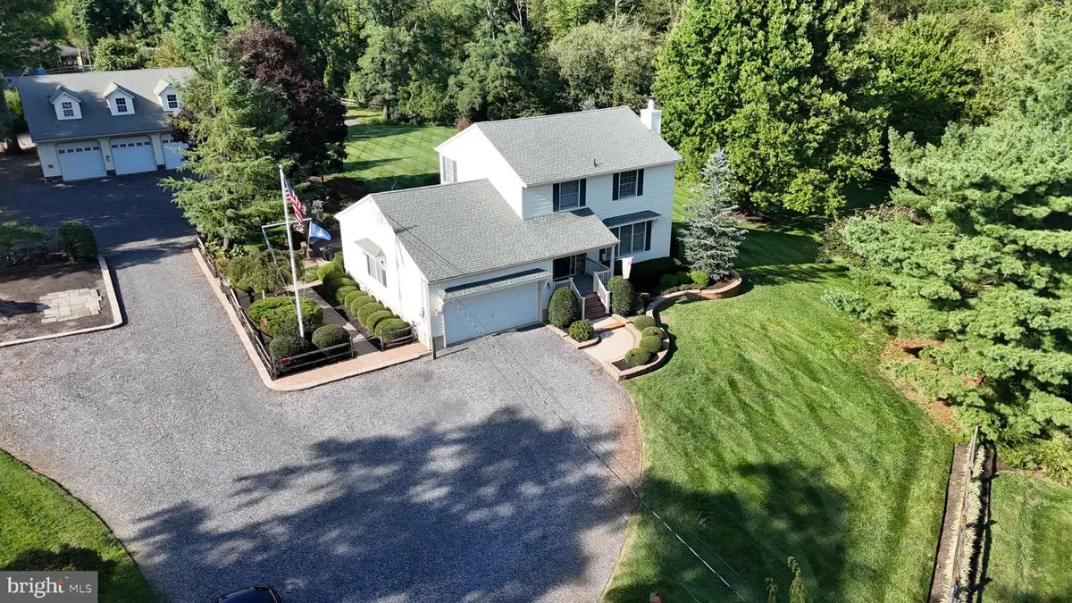 27739 Mount Pleasant Rd, Columbus, NJ 08022 - #1