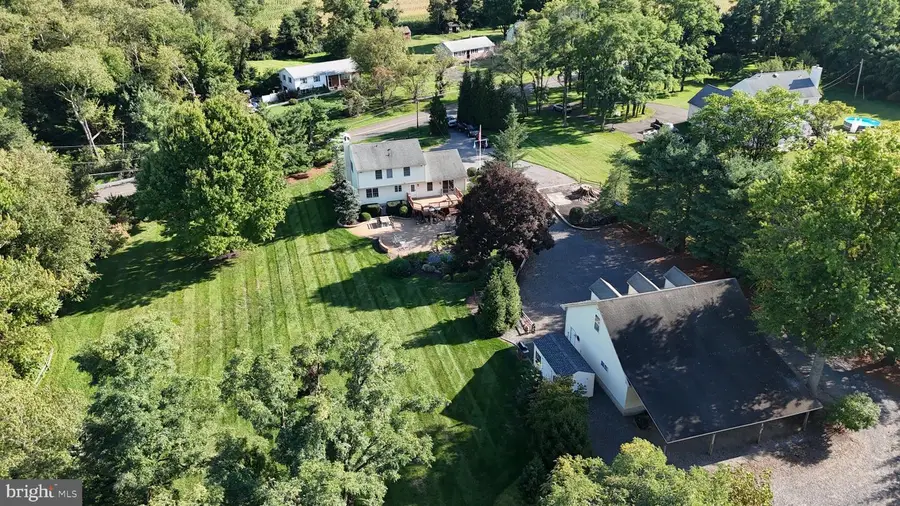 27739 Mount Pleasant Rd, Columbus, NJ 08022 - #2