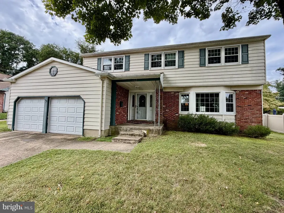 402 St David Dr, Mount Laurel, NJ 08054 - #1