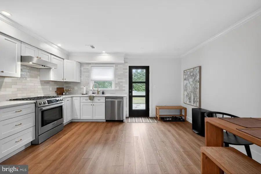 10 E Sutton Ave, Moorestown, NJ 08057 - #3