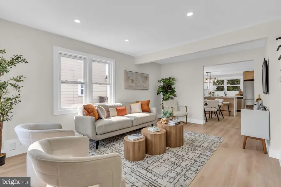 33 Morris Ave, Burlington, NJ 08016 - #3