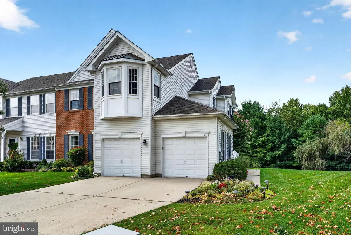 37 Windingbrook Rd, Bordentown, NJ 08505 - #1