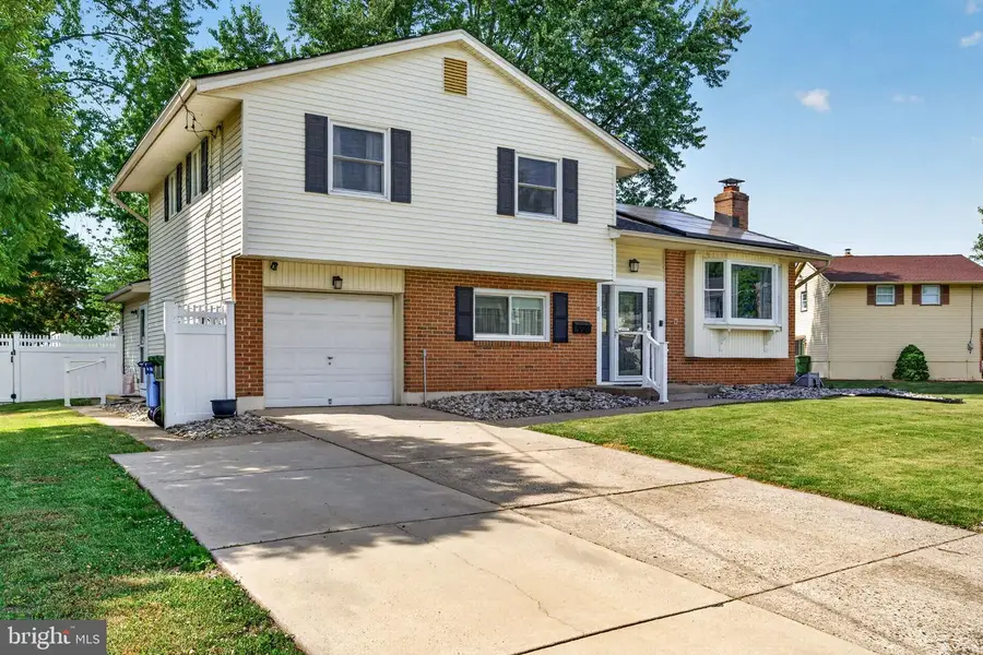 19 Charter Oak Ln, Marlton, NJ 08053 - #2