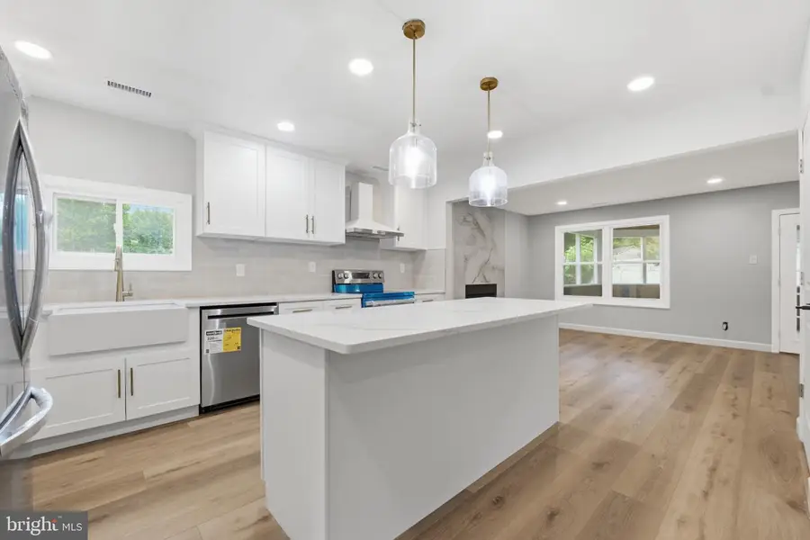 14 Saddle Dr, Mount Laurel, NJ 08054 - #2